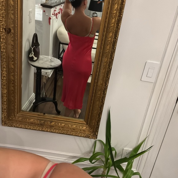 L'AGENCE 100% SILK V-Neck Midi Dress in Bright Pink - Picture 6 of 9